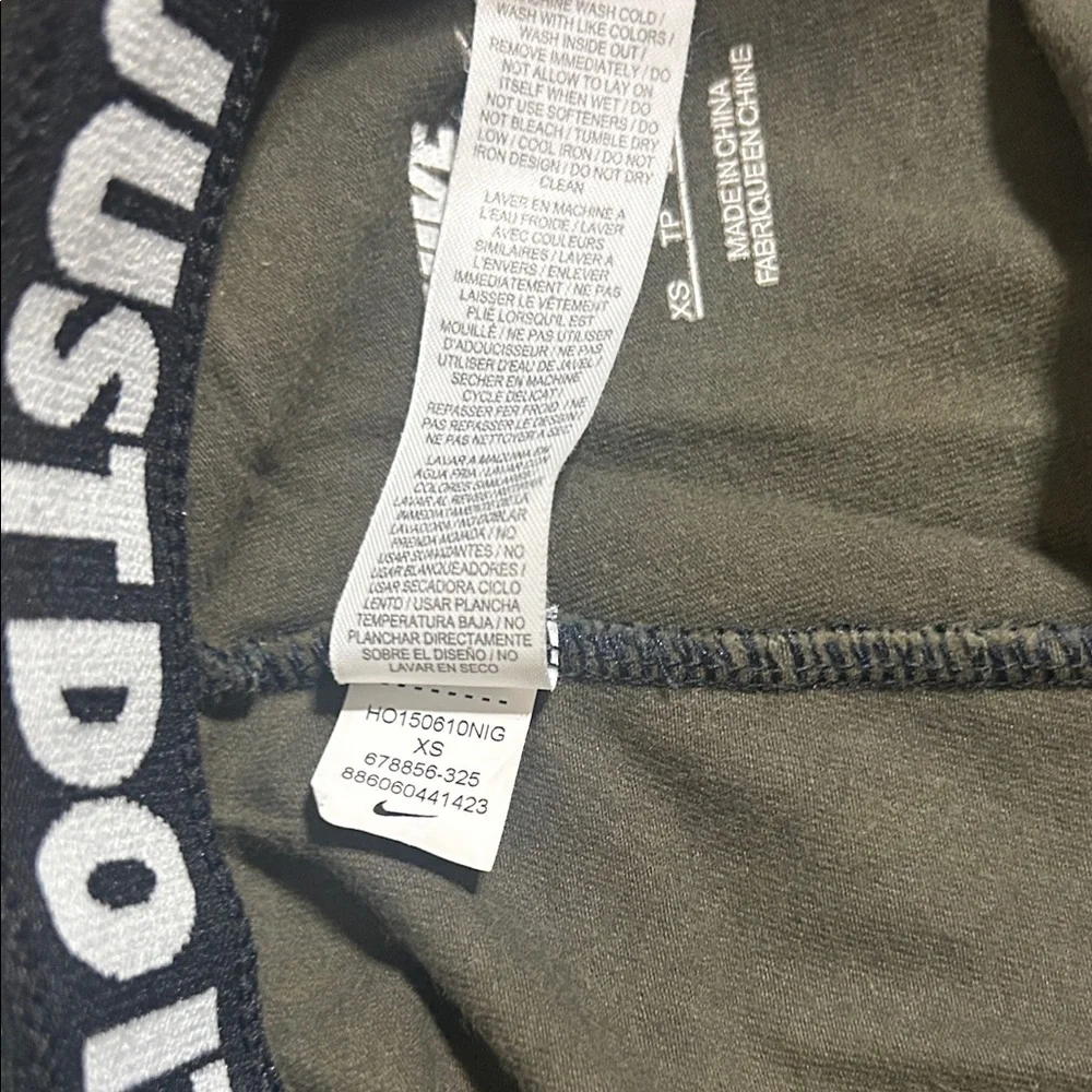 Nike Camo Leggings - Picture 8 of 9